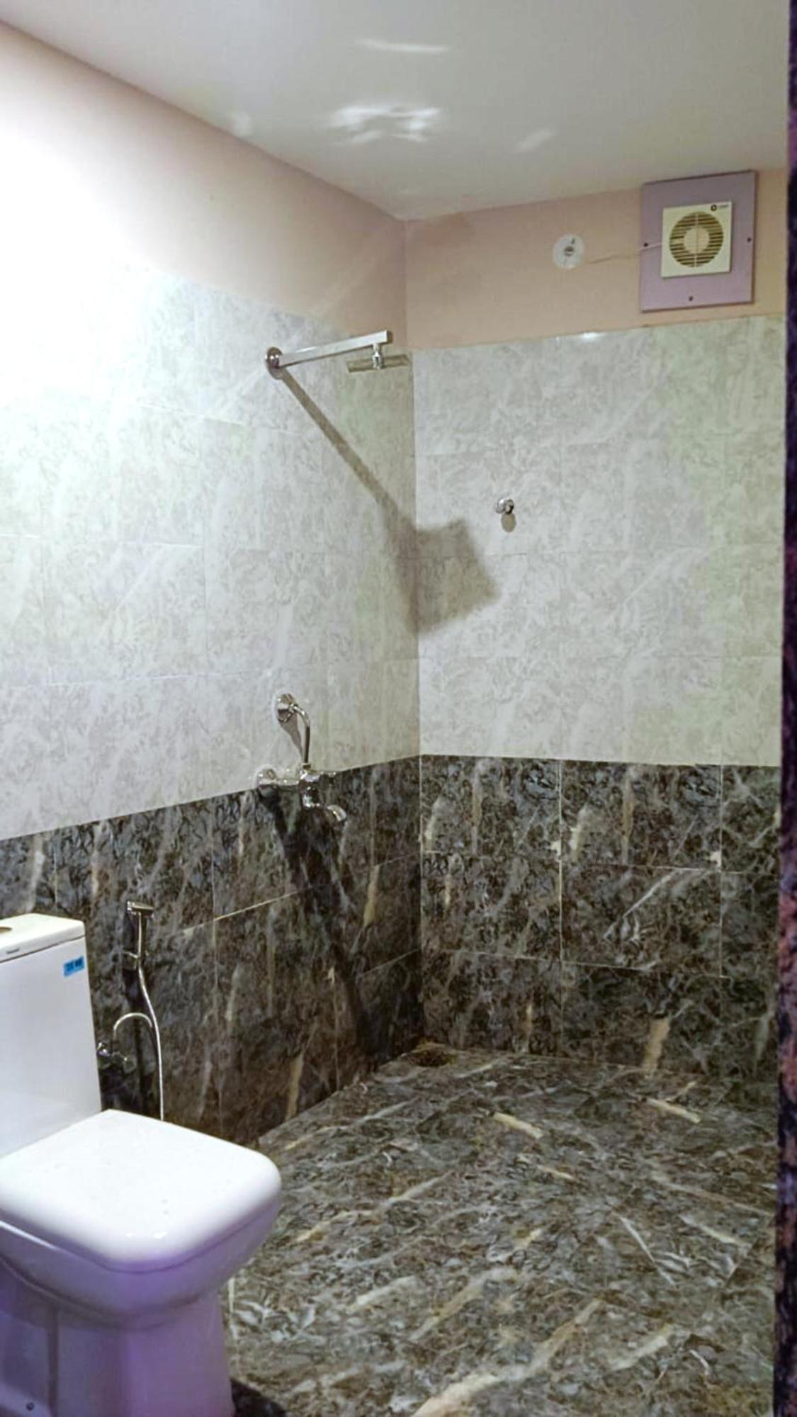 Hotel Kashi Inn Raj Ghat Варанасі Екстер'єр фото