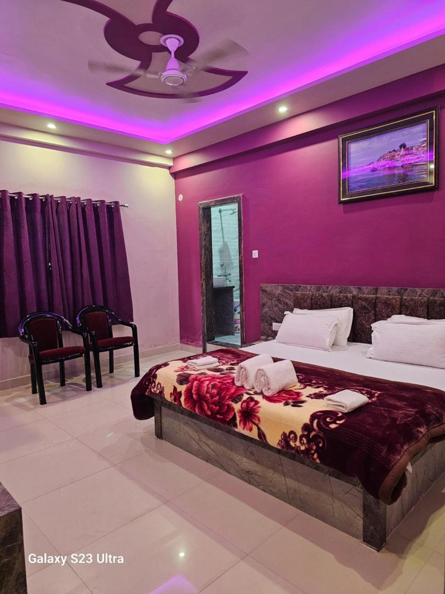 Hotel Kashi Inn Raj Ghat Варанасі Екстер'єр фото